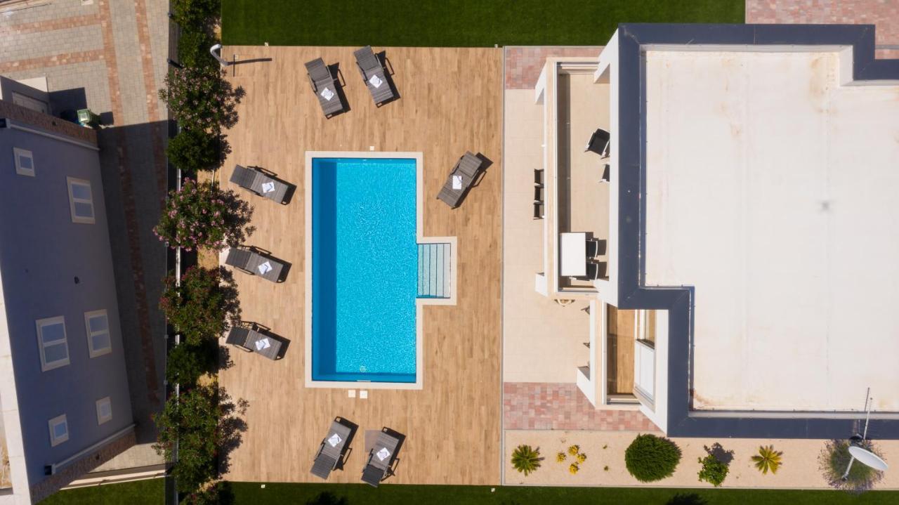 Villas Royal I With Private Pool Novalja Exterior foto
